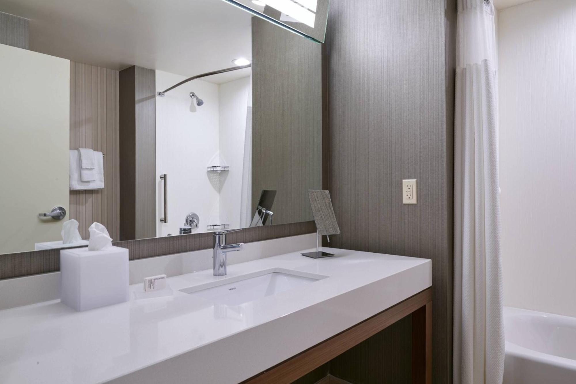 Courtyard By Marriott Jackson Hotel Bagian luar foto