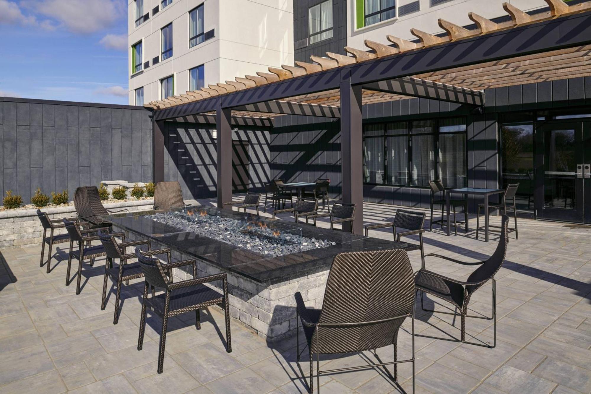 Courtyard By Marriott Jackson Hotel Bagian luar foto